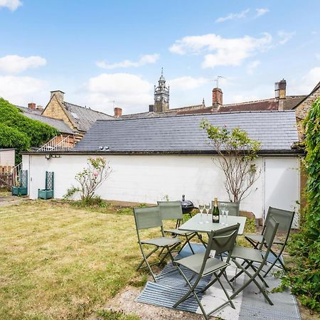 Appartamento Redesdale View, High Street With Private Garden Moreton-in-Marsh Esterno foto
