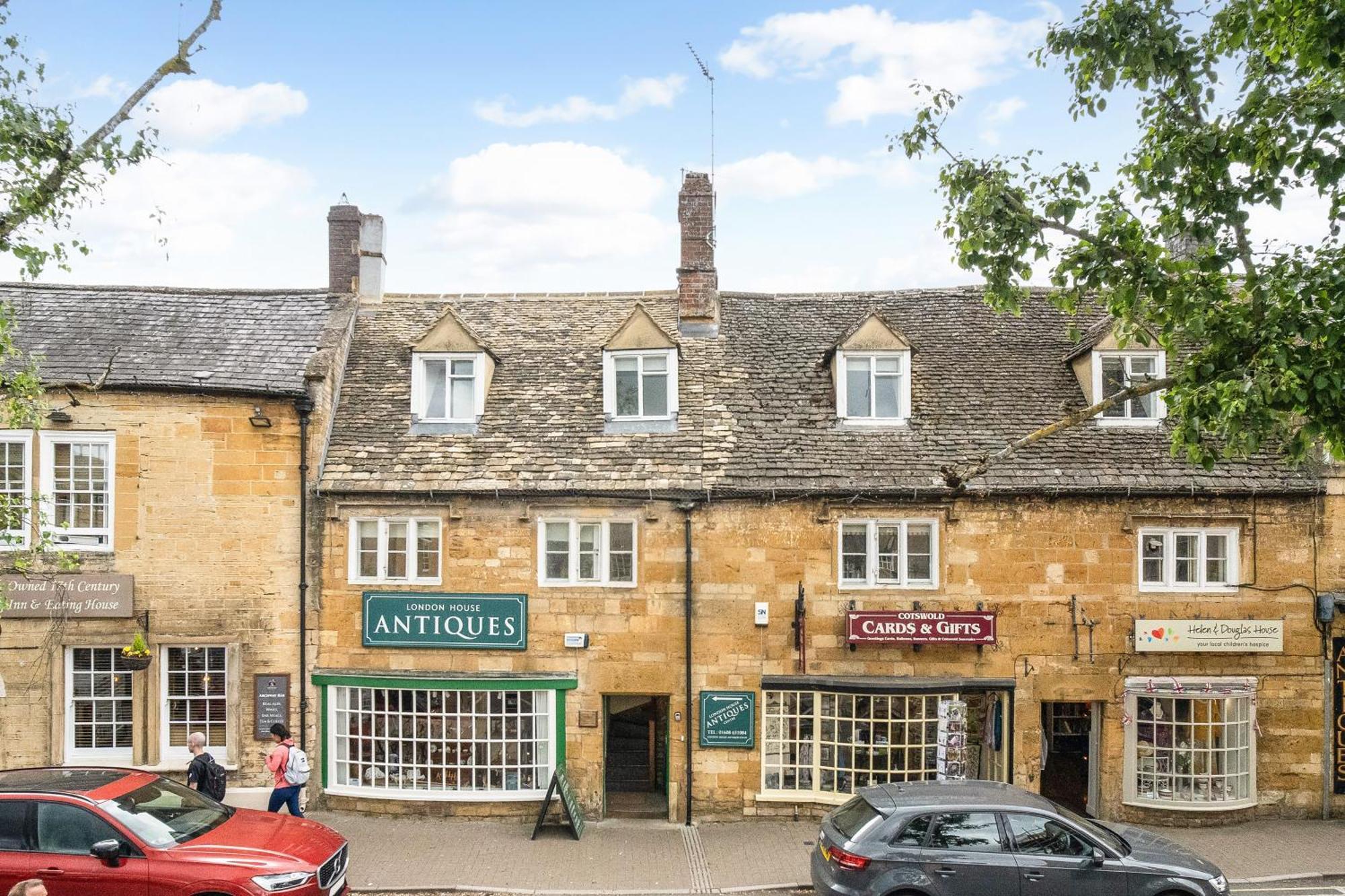 Appartamento Redesdale View, High Street With Private Garden Moreton-in-Marsh Esterno foto